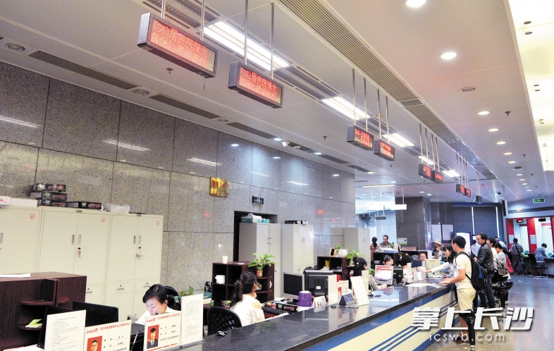 岳阳同城24小时医保提取(同城医保卡转移怎么办理)